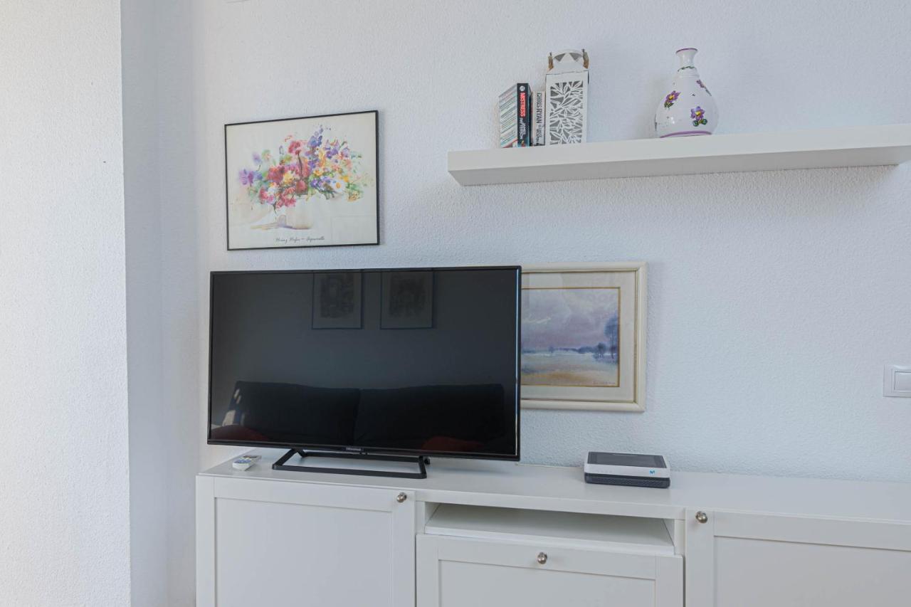 Wintowinrentals Excelente Ubicacion Y Vista Al Mar 푸엔히롤라 외부 사진